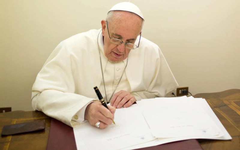Papa Francisco nia ensíklika dahuluk “Lumen Fidei” (Roman Fiar nian) sei publika loron sesta ne’e